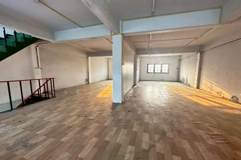 ซอยพระยาสุเรนทร์ 6 ถนนพระยาสุเรนทร์ ถนนรามอินทรา แขวงบางชัน เขตมีนบุรี กรุงเทพมหานคร 10510, กรุงเทพ, พระยาสุเรนทร์, มีนบุรี, มีนบุรี, กรุงเทพ, 400 ตร.ม., ทาวน์เฮ้าส์ ขาย, โดย สง่าชัย ไทรทองคำ, 500159147 - DDproperty.com