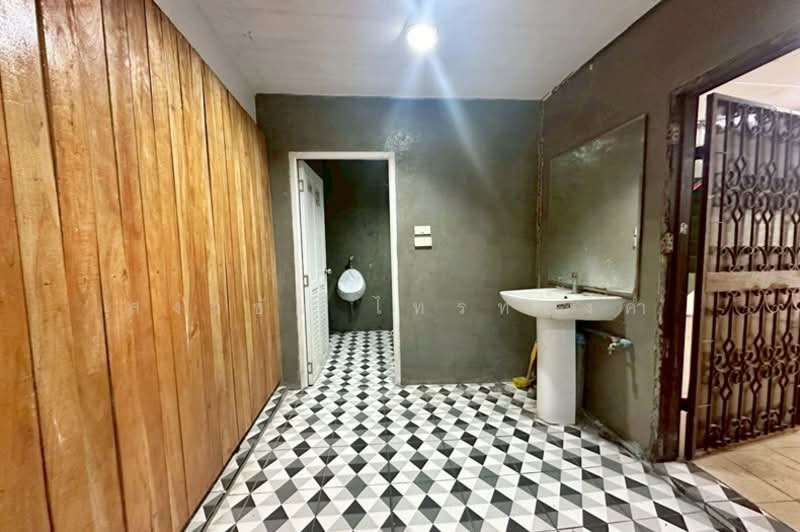 ซอยพระยาสุเรนทร์ 6 ถนนพระยาสุเรนทร์ ถนนรามอินทรา แขวงบางชัน เขตมีนบุรี กรุงเทพมหานคร 10510, กรุงเทพ, พระยาสุเรนทร์, มีนบุรี, มีนบุรี, กรุงเทพ, 400 ตร.ม., ทาวน์เฮ้าส์ ขาย, โดย สง่าชัย ไทรทองคำ, 500159147 - DDproperty.com