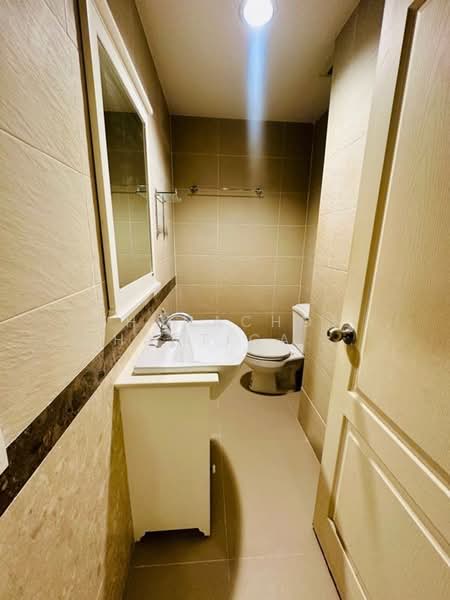 The Crest Phahonyothin 11, Bangkok, - Soi Phaholyothin 11 Phaholyothin Road, Samsen Nai, Phaya Thai, Bangkok, 2 Bedrooms, 26 sqm, Condo For Rent, by Thanachot Khantigamongun, 500159150 - DDproperty.com