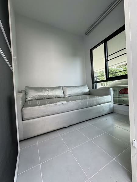 Burasiri Pattanakarn, Bangkok, New Pattanakarn Road, Prawet, Prawet, Bangkok, 4 Bedrooms, 250 sqm, Single Detached House For Rent, by Tanaporn Phumvilairak, 500159168 - DDproperty.com