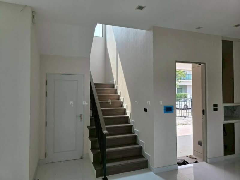 หมู่บ้านบางกอกบูเลอวาร์ด พระราม5, Nonthaburi, Mahasawat, Bang Kruai, Nonthaburi, 4 Bedrooms, 319 sqm, Single Detached House For Sale, by คุณ วิญากร, 500159190 - DDproperty.com