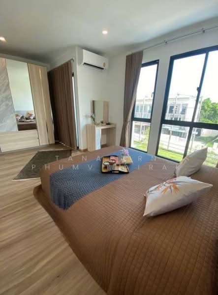 Patio Srinakarin-Rama 9, Bangkok, Krungthep Kreetha Road, Hua Mak, Bang Kapi, Bangkok, 3 Bedrooms, 141 sqm, Townhouse For Sale, by Tanaporn Phumvilairak, 500159203 - DDproperty.com