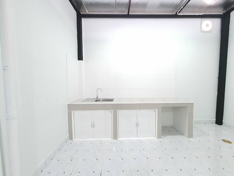 บ้านวิสาหกิจ, Nonthaburi, Bang Krang, Muang Nonthaburi, Nonthaburi, 2 Bedrooms, 96 sqm, Townhouse For Sale, by Jittarat Kunthong, 500159217 - DDproperty.com