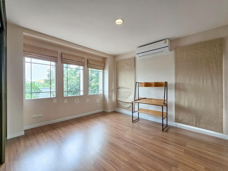 Siwalee Ratchaphruek, Nonthaburi, Ratchaphruek Road, Mahasawat, Bang Kruai, Nonthaburi, 4 Bedrooms, 200 sqm, Single Detached House For Sale, by Chantat Raoprachong, 500159256 - DDproperty.com