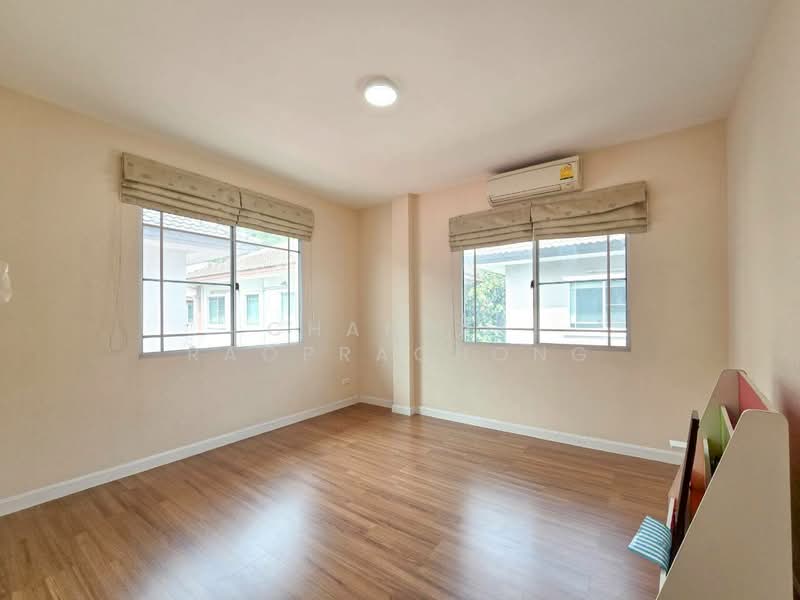 Siwalee Ratchaphruek, Nonthaburi, Ratchaphruek Road, Mahasawat, Bang Kruai, Nonthaburi, 4 Bedrooms, 200 sqm, Single Detached House For Sale, by Chantat Raoprachong, 500159256 - DDproperty.com