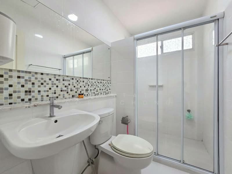 Siwalee Ratchaphruek, Nonthaburi, Ratchaphruek Road, Mahasawat, Bang Kruai, Nonthaburi, 4 Bedrooms, 200 sqm, Single Detached House For Sale, by Chantat Raoprachong, 500159256 - DDproperty.com