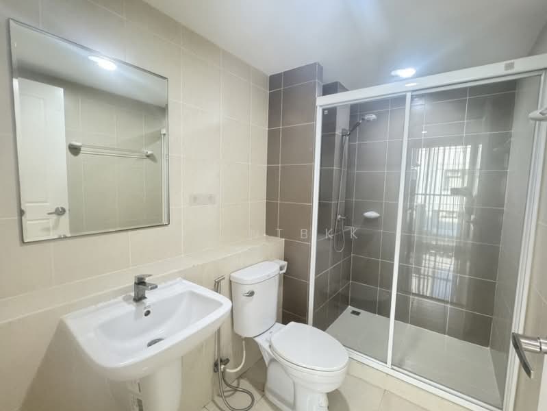 Elements Srinakarin, Bangkok, 43-1 Soi Supaphong 3, Intersection 4, Srinakarin Road, Nong Bon, Prawet, Bangkok, 1 Bedroom, 37 sqm, Condo For Rent, by Agentbkk, 500159261 - DDproperty.com