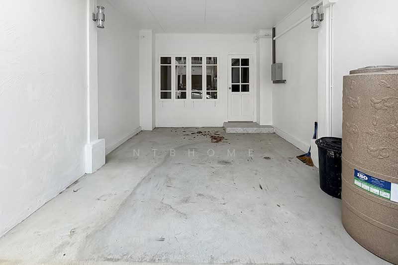 หมู่บ้านบุศรินทร์ บางบัวทอง, Nonthaburi, Bang Rak Pattana, Bang Bua Thong, Nonthaburi, 2 Bedrooms, 130 sqm, Townhouse For Sale, by NTBHOME, 500159268 - DDproperty.com