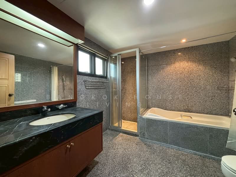 Sachayan Mansion, Bangkok, 43 Soi Sukhumvit 53, Khlong Tan Nua, Watthana, Bangkok, 2 Bedrooms, 170 sqm, Condo For Rent, by Bangkok House Living, 500159272 - DDproperty.com