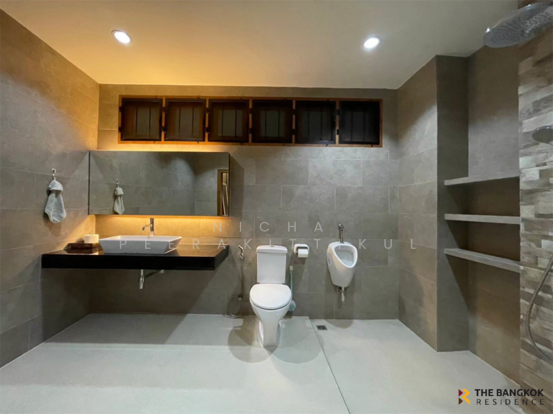 Town House Near Central Rama 3, Bangkok, สาธุประดิษฐ์, Chong Nonsi, Yan Nawa, Bangkok, 2 Bedrooms, 320 sqm, Townhouse For Rent, by Nicha Peerakittikul, 500159300 - DDproperty.com