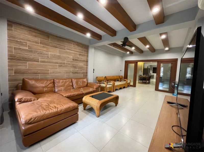 Town House Near Central Rama 3, กรุงเทพ, สาธุประดิษฐ์, ช่องนนทรี, ยานนาวา, กรุงเทพ, 320 ตร.ม., ทาวน์เฮ้าส์ ให้เช่า, โดย Nicha Peerakittikul, 500159300 - DDproperty.com