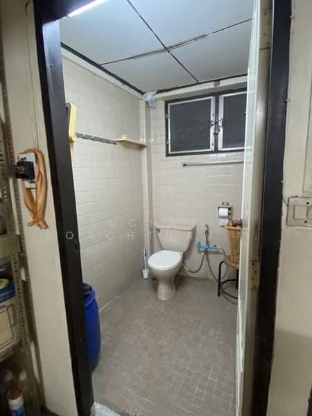 3.5 floors shophouse for sale, 15.6 Tarangwah, 220 m. to MRT Samyot, Bangkok, Phanu Rangsi, Wang Burapaphirom, Phra Nakhon, Bangkok, , 250 sqm, Shophouse For Sale, by Suchart Roachthavilit, 500159309 - DDproperty.com