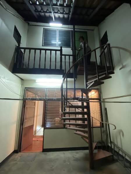 3.5 floors shophouse for sale, 15.6 Tarangwah, 220 m. to MRT Samyot, Bangkok, Phanu Rangsi, Wang Burapaphirom, Phra Nakhon, Bangkok, , 250 sqm, Shophouse For Sale, by Suchart Roachthavilit, 500159309 - DDproperty.com