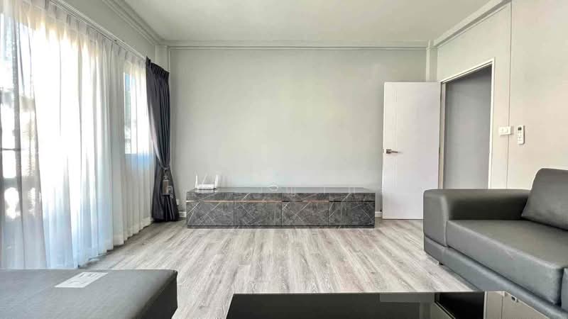 หมู่บ้านกัญญาเฮ้าส์ ซอยด่านสำโรง62, สมุทรปราการ, สำโรงเหนือ, เมืองสมุทรปราการ, สมุทรปราการ, 18 ตร.ม., ตึกแถว-อาคารพาณิชย์ ให้เช่า, โดย คุณ วิญากร, 500159311 - DDproperty.com