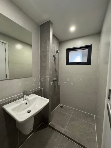 PLEX Onnut - Wongwaen, Bangkok, Sukhaphiban 2 Road, Dok Mai, Prawet, Bangkok, 3 Bedrooms, 150 sqm, Townhouse For Rent, by Forty-Six Real Estate Group, 500159318 - DDproperty.com