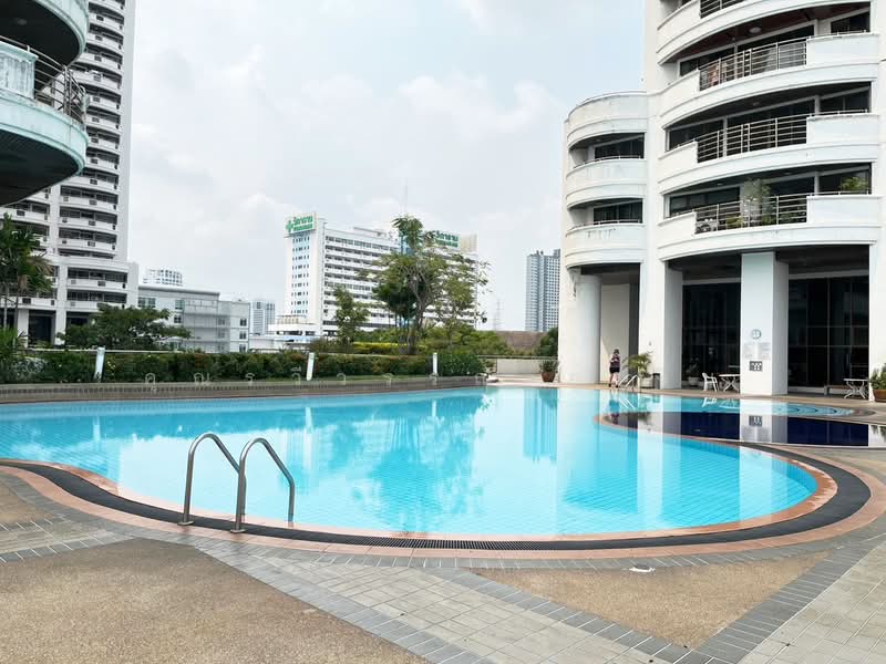 Floraville Condominium, Bangkok, 51 Pattanakarn, Suan Luang, Suan Luang, Bangkok, 3 Bedrooms, 178 sqm, Condo For Rent, by คุณรวีวรรณ อู่เงิน, 500159330 - DDproperty.com