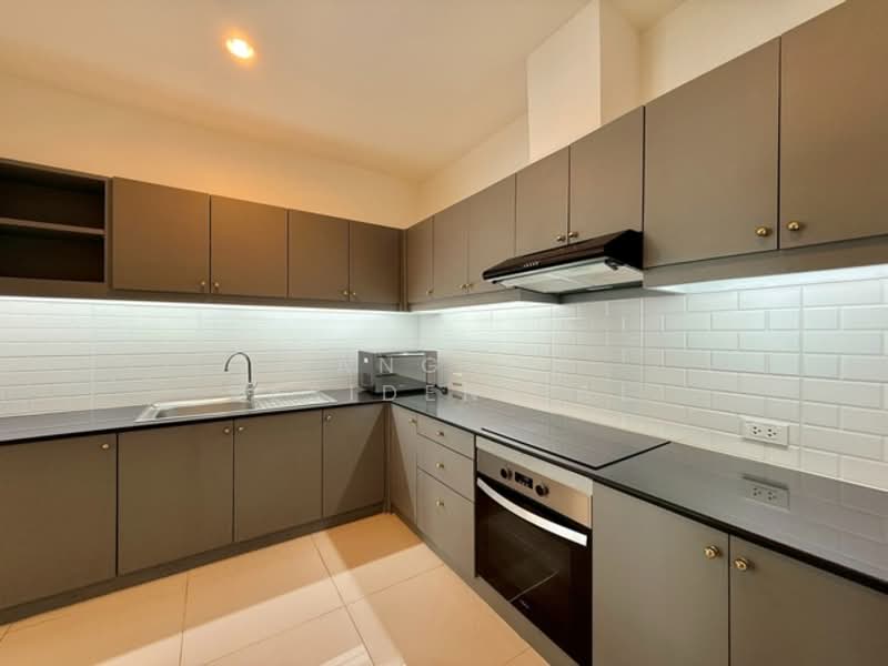 Baan Thai Living Ekkamai, Bangkok, 40 Soi Pridi Banomyong 31, Khlong Tan Nua, Watthana, Bangkok, 3 Bedrooms, 195 sqm, Apartment For Rent, by Bangkok Residential, 500159335 - DDproperty.com