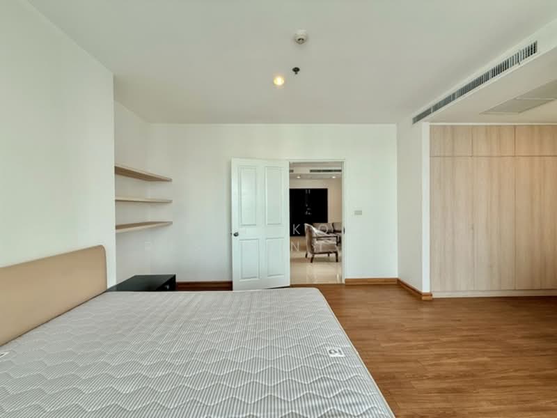 Baan Thai Living Ekkamai, Bangkok, 40 Soi Pridi Banomyong 31, Khlong Tan Nua, Watthana, Bangkok, 3 Bedrooms, 195 sqm, Apartment For Rent, by Bangkok Residential, 500159335 - DDproperty.com