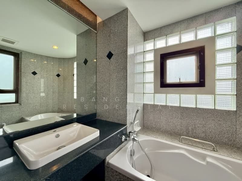 Charoenjai Place, Bangkok, 40 Soi Pridi Banomyong 31, Khlong Tan Nua, Watthana, Bangkok, 3 Bedrooms, 195 sqm, Apartment For Rent, by Bangkok Residential, 500159335 - DDproperty.com