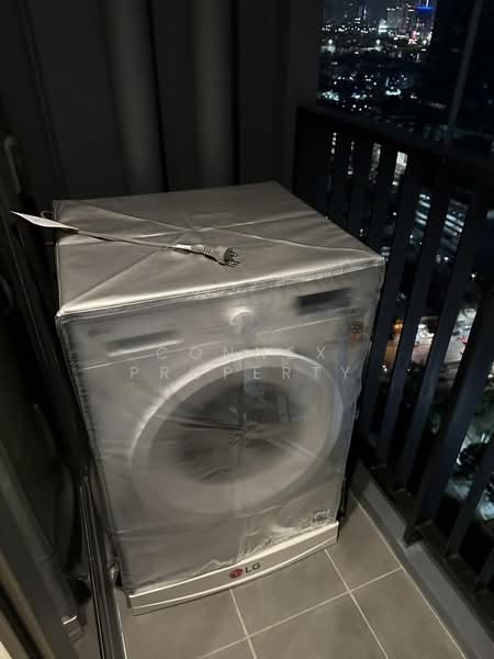 The Tree Pattanakarn-Ekkamai, Bangkok, 89 Phatthanakan Road, Suan Luang, Suan Luang, Bangkok, 1 Bedroom, 35 sqm, Condo For Sale, by Connex Property, 500159359 - DDproperty.com