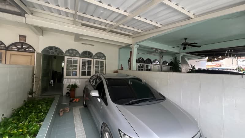 หมู่บ้านศิรินเทพ ซอยหัวหมาก 5 - ใกล้ MRT ศรีกรีฑา (สายสีเหลือง), Bangkok, ถ.หัวหมาก (กรุงเทพกรีฑา), Suan Luang, Suan Luang, Bangkok, 2 Bedrooms, 115 sqm, Townhouse For Sale, by Sugunya Tantumnu, 500159367 - DDproperty.com