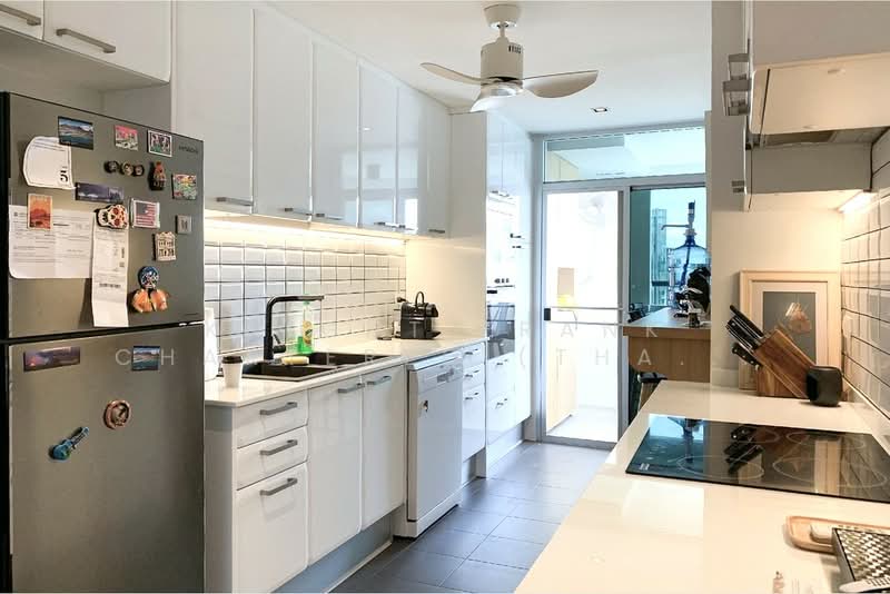 The Waterford Diamond Tower Sukhumvit, Bangkok, 758/18 Soi Sukhumvit 30/1, Sukhumvit Road, Khlong Toei, Khlong Toei, Bangkok, 3 Bedrooms, 146 sqm, Condo For Sale, by Knight Frank Chartered (Thailand) Co.,Ltd, 500159432 - DDproperty.com