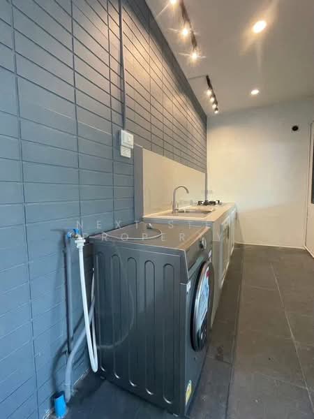 Areeya Mandarina Sukhumvit 77, Bangkok, Sukhumvit 77 Road (On Nut), Suan Luang, Bangkok, 3 Bedrooms, 200 sqm, Townhouse For Rent, by Next Step Property, 500159456 - DDproperty.com