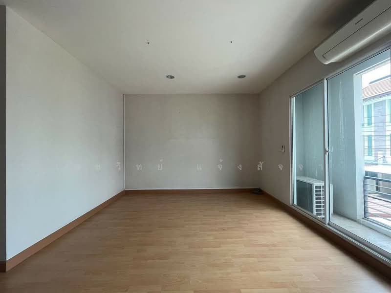 Baan Klang Muang Ladprao 87, Bangkok, Soi Ladprao 87, Khlong Chaokhun Sing, Wang Thonglang, Bangkok, 3 Bedrooms, 180 sqm, Townhouse For Sale, by เดชวิทย์ แจ้งสัจจา, 500159476 - DDproperty.com