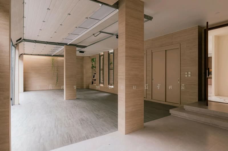 บ้านเดี่ยวระดับ Luxury 3ชั้น ถนนจันทร์ เขตบางคอแหลม, Bangkok, Bang Kho Laem, Bang Kho Laem, Bangkok, 4 Bedrooms, 595 sqm, Single Detached House For Sale, by Adisorn Ploymeerassamee, 500159489 - DDproperty.com