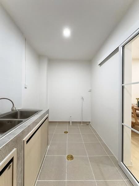 Baan Phrueksa D, Pathum Thani, Liab Klong Sam Road, Khlong Sam, Khlong Luang, Pathum Thani, 2 Bedrooms, 110 sqm, Townhouse For Sale, by Connex Property, 500159547 - DDproperty.com