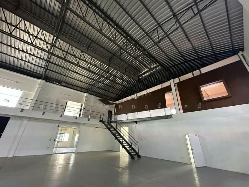 ปล่อยเช่าโกดัง/โรงงาน พร้อมอาคารสำนักงาน ซอยสุขุมวิท 101 ใกล้ BTS ปุณณวิถี, กรุงเทพ, บางจาก, พระโขนง, กรุงเทพ, 1,000 ตร.ม., สำนักงาน ให้เช่า, โดย อดิศร พลอยมีรัศมี, 500159553 - DDproperty.com