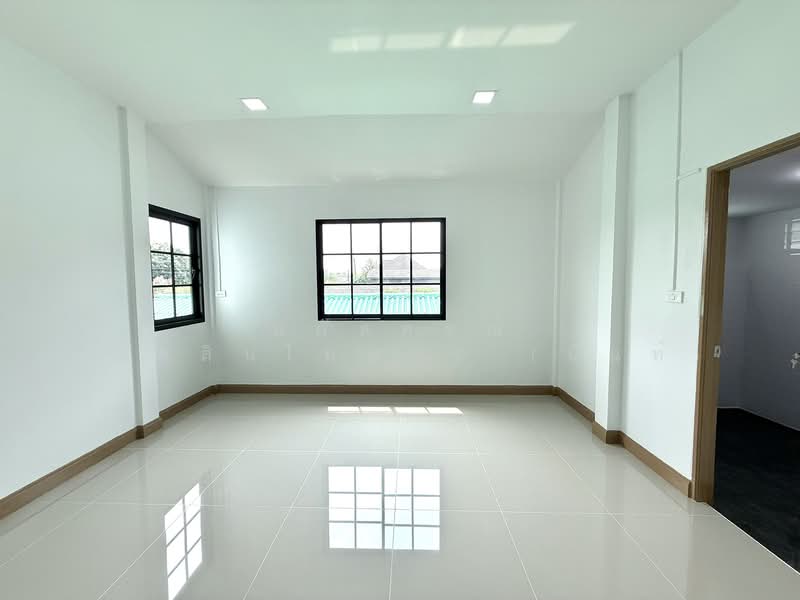 หมู่บ้าน ทหารกองหนุน รามอินทรา109 พระยาสุเรนทร์28 คลองสามวา, Bangkok, พระยาสุเรนทร์28, Bang Chun, Khlong Sam Wa, Bangkok, 5 Bedrooms, 160 sqm, Single Detached House For Sale, by นภัสศรณ์ วงศ์สินไทยกร (นันท์), 500159618 - DDproperty.com