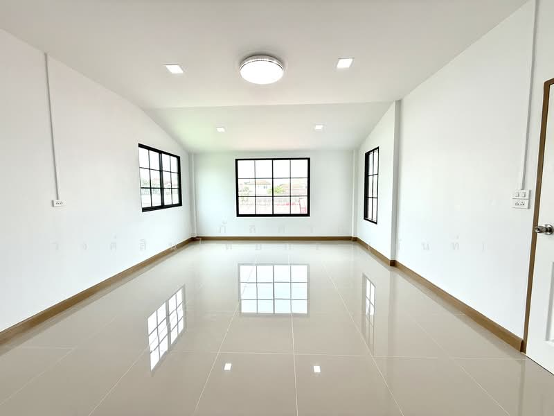 หมู่บ้าน ทหารกองหนุน รามอินทรา109 พระยาสุเรนทร์28 คลองสามวา, Bangkok, พระยาสุเรนทร์28, Bang Chun, Khlong Sam Wa, Bangkok, 5 Bedrooms, 160 sqm, Single Detached House For Sale, by นภัสศรณ์ วงศ์สินไทยกร (นันท์), 500159618 - DDproperty.com