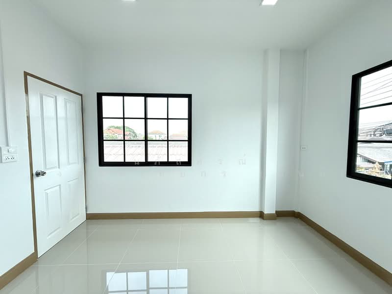 หมู่บ้าน ทหารกองหนุน รามอินทรา109 พระยาสุเรนทร์28 คลองสามวา, กรุงเทพ, พระยาสุเรนทร์28, บางชัน, คลองสามวา, กรุงเทพ, 160 ตร.ม., บ้านเดี่ยว ขาย, โดย นภัสศรณ์ วงศ์สินไทยกร (นันท์), 500159618 - DDproperty.com