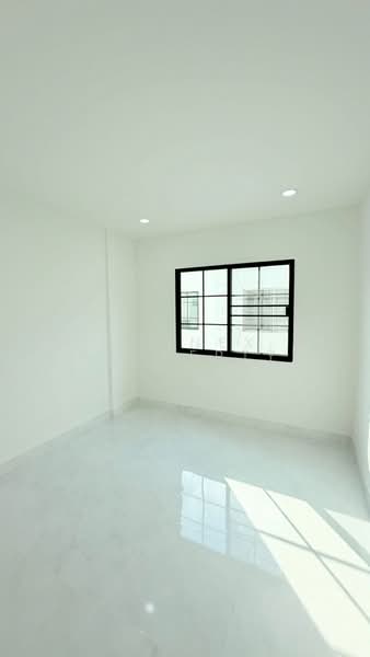 Au Thong Place 2, Pathum Thani, Khu Khot, Lam Luk Ka, Pathum Thani, 2 Bedrooms, 21 sqm, Townhouse For Sale, by Connex Property, 500159638 - DDproperty.com