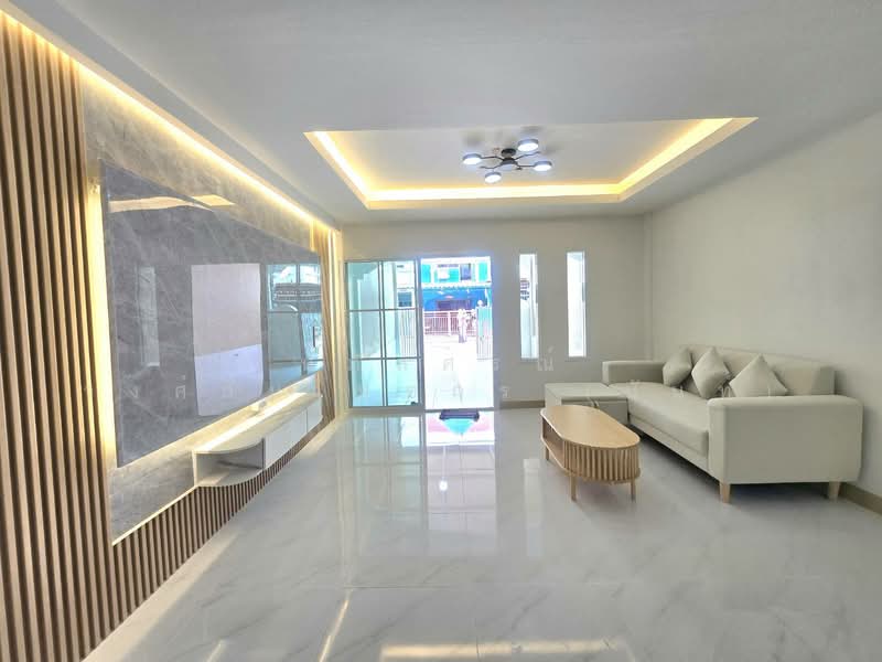 หมู่บ้านร่มทิพย์ หทัยราษฎร์33 คลองสามวา, Bangkok, หทัยราษฎร์33, Bang Chun, Khlong Sam Wa, Bangkok, 2 Bedrooms, 80 sqm, Townhouse For Sale, by นภัสศรณ์ วงศ์สินไทยกร (นันท์), 500159674 - DDproperty.com