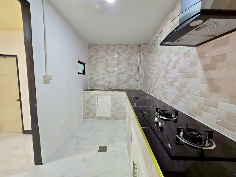 หมู่บ้าน ทหารกองหนุน พระยาสุเรนทร์28 คลองสามวา, Bangkok, พระยาสุเรนทร์28, Bang Chun, Khlong Sam Wa, Bangkok, 2 Bedrooms, 80 sqm, Townhouse For Sale, by นภัสศรณ์ วงศ์สินไทยกร (นันท์), 500159708 - DDproperty.com