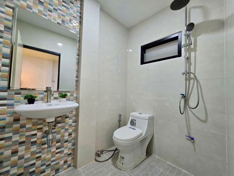 หมู่บ้าน ทหารกองหนุน พระยาสุเรนทร์28 คลองสามวา, Bangkok, พระยาสุเรนทร์28, Bang Chun, Khlong Sam Wa, Bangkok, 2 Bedrooms, 80 sqm, Townhouse For Sale, by นภัสศรณ์ วงศ์สินไทยกร (นันท์), 500159708 - DDproperty.com