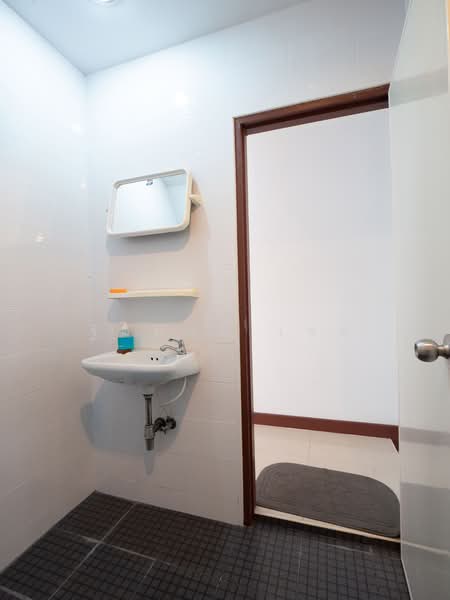 หมู่บ้านเฟื่องสุข 5, Nonthaburi, Lam Pho, Bang Bua Thong, Nonthaburi, 3 Bedrooms, 140 sqm, Single Detached House For Sale, by TITISAK Jane, 500159715 - DDproperty.com