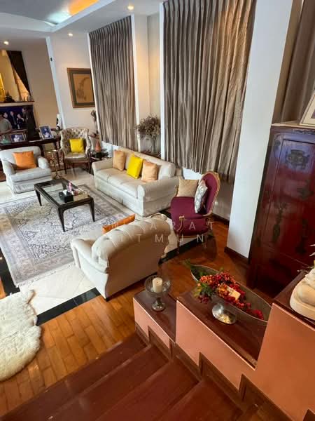 บ้านเดี่ยว พร้อมสระว่ายน้ำ ถนนโชคชัย 4, Bangkok, Saphan Song, Wang Thonglang, Bangkok, 3 Bedrooms, 600 sqm, Single Detached House For Sale, by Jutarat Jitmun, 500159718 - DDproperty.com