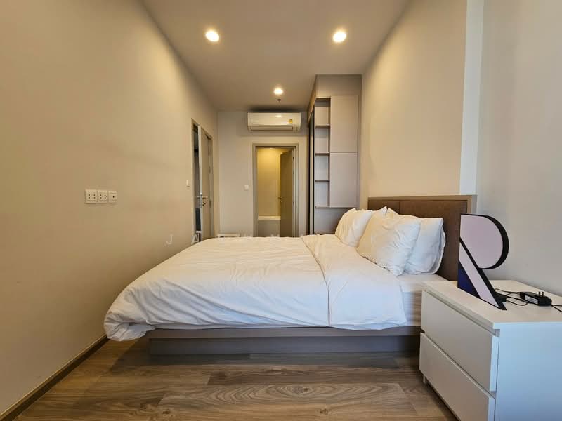 Oka Haus Sukhumvit 36, Bangkok, 3399 Rama 4 Road, Khong Tan, Khlong Toei, Bangkok, 1 Bedroom, 35 sqm, Condo For Rent, by Jarunat K, 500159726 - DDproperty.com