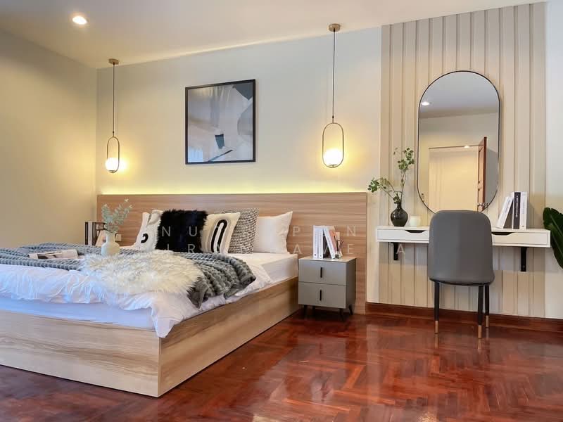 Phayathai Plaza, Bangkok, 46 Phaya Thai Road, Thanon Phaya Thai, Ratchathewi, Bangkok, 1 Bedroom, 66 sqm, Condo For Sale, by Nuttapong Hiranyaveja, 500159767 - DDproperty.com