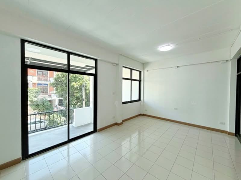 ไม่พบโครงการ, Bangkok, บางนาตราด 2-8, Bang Na, Bang Na, Bangkok, 7 Bedrooms, 270 sqm, Townhouse For Rent, by ณัฐพงศ์ สุนทรอรุณ, 500159807 - DDproperty.com