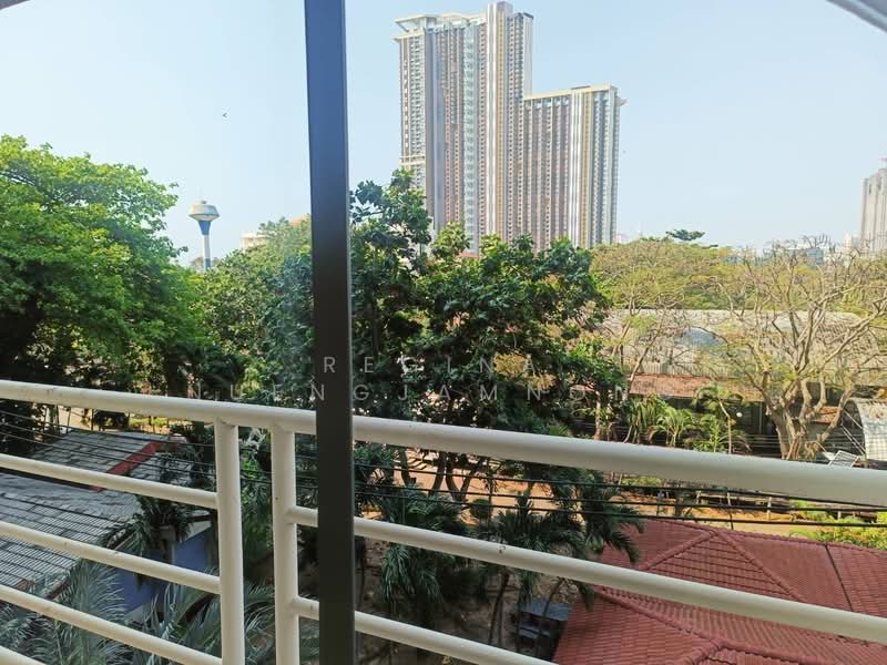 Jomtien Beach Condo : จอมเทียน บีช คอนโด, ชลบุรี, หนองปรือ, บางละมุง, ชลบุรี, 32 ตร.ม., คอนโด ขาย, โดย Regina Nuengjamnong, 500159817 - DDproperty.com