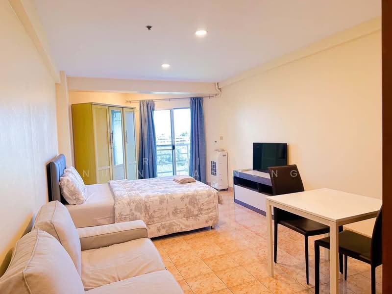 For Sale - Jomtien Beach Condo, Chon Buri (Pattaya)