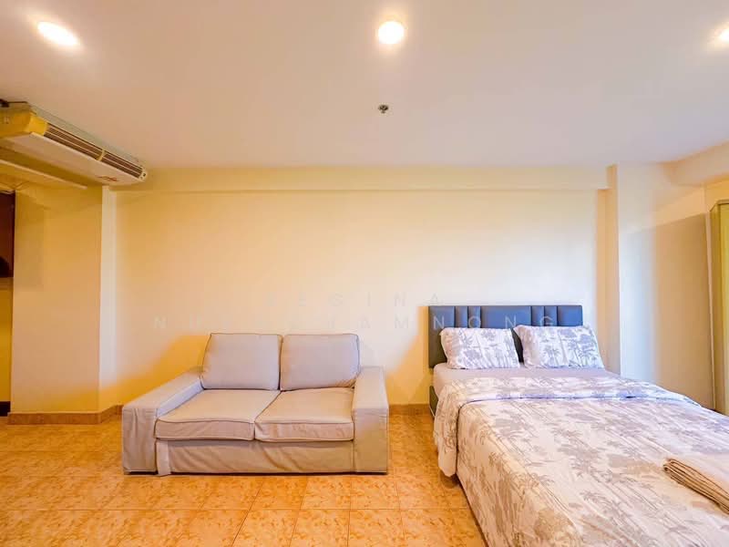 For Sale - Jomtien Beach Condo, Chon Buri (Pattaya)