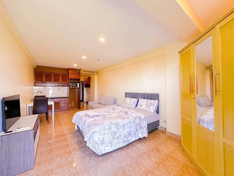 For Sale - Jomtien Beach Condo, Chon Buri (Pattaya)