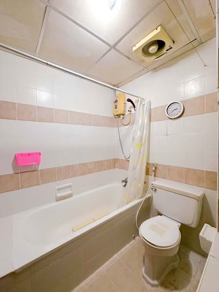 For Sale - Jomtien Beach Condo, Chon Buri (Pattaya)