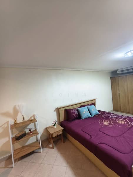 For Sale - Jomtien Beach Condo, Chon Buri (Pattaya)