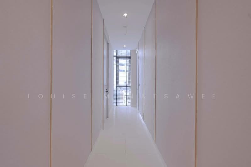 Vittorio 39, Bangkok, 8 Sukhumvit, Khlong Tan Nua, Watthana, Bangkok, 2 Bedrooms, 127 sqm, Condo For Rent, by Louise Manatsawee, 500159840 - DDproperty.com
